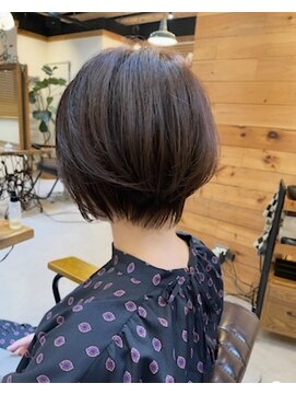 チリンバイロストシティー(Chillin by LOSTCITY) Before after ショートボブ