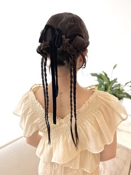 ディティカ ルーク(Dityca luk) ~お任せtight twin~