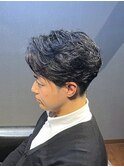 ビジネスツーブロックショート フェザーパーマ かきあげバング