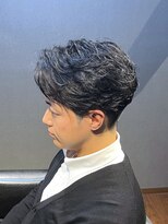 ビーダンディー(Bee dandy)&nbsp;ビジネスツーブロックショート フェザーパーマ かきあげバング