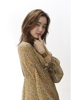 ヘアアンドケア エジェリラボ(hair&care egerie lab)&nbsp;ウルフ好きに！センターパートで外ハネミディアムレーヤー