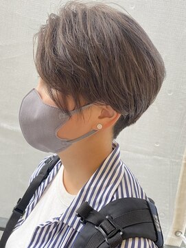 マイラ 銀座(myla) グレージュカラーの斜めバングショート【Yamaki Ayako】