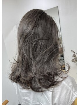 ホヌア(hoNua.) 【hoNua,】オリーブアッシュグレー 透明感カラー 韓国 20代30代