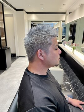 シファー(～Cifer) グレーアッシュ刈り上げモヒカンダブルカラーお客様ヘア☆