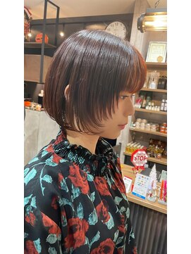 ハク(haku) インナーカラー×フェイスレイヤーボブ