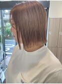切りっぱなしボブ　ハイトーンボブ　ぱつっとボブ　草加