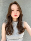 前髪なし海外レイヤーロングパーマスタイル