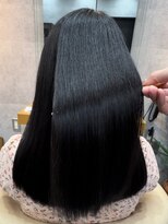 イシン(ISIN)&nbsp;黒髪/縮毛矯正/髪質改善/インナーカラー[保土ヶ谷]