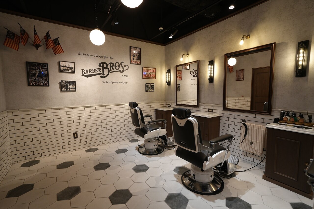 鏡 ヘアサロン バーバー バーバーバー 千葉(BARBER-BAR)｜ホットペッパービューティー