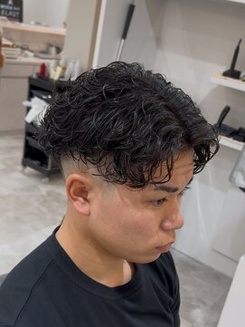 ダズルヘアーブラスト(DAZZLE hair BLAST) ラルフカール/メンズカット/スパイラルパーマ