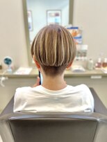 ヘアーアンドメイクアップ バウ(Hair&Make up BAU)&nbsp;ハイライト艶ショート