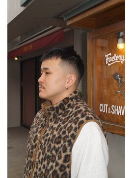 ファクトリーバーバーショップ(FACTORY barber shop) クロップ