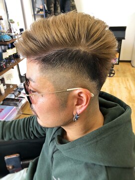 ディ グラント(D GRANT) 【人気☆】BARBER刈り外国人風フェードスタイル！！★