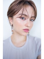 ピズム(PISM)&nbsp;センターパート×耳かけハンサムショート/フォギーベージュ