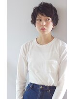 ロミー 本厚木(ROMMY.)&nbsp;暗髪の束間ショートヘア / ロミー本厚木