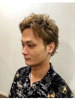 銀座マツナガ 新宿野村ビル店&nbsp;ダブルカラー×ショートウルフで映えるバーバーヘアスタイル