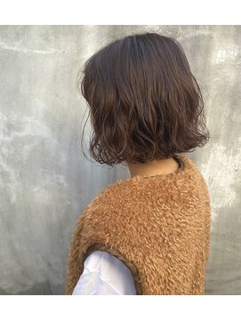 ルアン(Luann) オレンジベージュ × ウェーブボブ