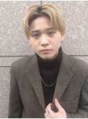 【松戸 岩口】ハイトーンセンターパートマッシュショート