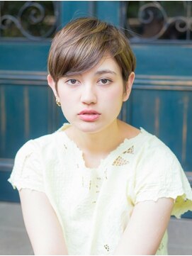 フェイス 赤羽店(face) ペールベージュセクションカラーグラデーションカラー外ハネボブ