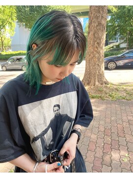 ニュート(Neut ) グラデグリーン