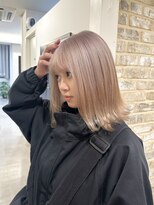 ノブレス ノアール(NOBLESSE NOIR)&nbsp;ミルクティーベージュ/外はねボブ/ハイトーン