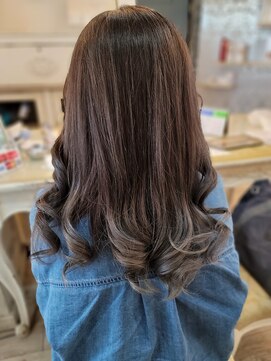 ハグエヴェック(HUG AVEC) 白髪染めに見えないグラデーションカラー