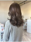 透け感グレージュ