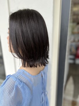 ビオトープ(Bio Top) 外ハネくびれレイヤー/20代30代40代/日進/みよし