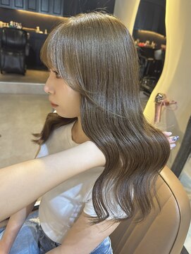 トリア(the tria) KURUMI 透明感オリーブベージュ♪