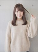 グレージュ×シンプルミディ
