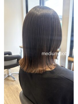 ミディアムボブ