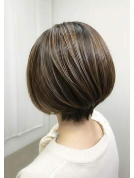 ヘアーメイク クーラ 行橋店(Hair make CURA) ショートボブ30代40代50代白髪ぼかしハイライト