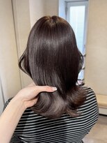 ユヌ(Une) ブリーチなしで叶う透明感いっぱいラベンダーチョコレートカラー