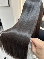 ジーナ 吉塚(Zina) 艶髪ストレート 縮毛矯正【福田れん】吉塚美容室 箱崎 髪質改善