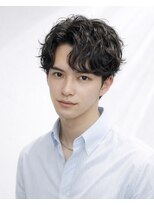 ダブルオーバイオーバーレイ 武蔵新城(w/o by Overlay) 【メンズ】センターパート×ニュアンスパーマ