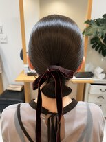 ヘアコレクション アンジュ(Hair collection Unge)&nbsp;タイトシニオン カチモリヘアセット