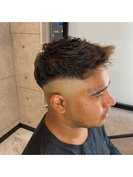 アリス(Alice) スキンフェードショート