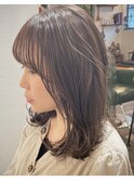 ホロホロ Hair 鎖骨ラインのミディアムベージュ