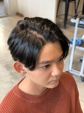 ハングアウト(Hangout) メンズカット/センターパート/ニュアンスパーマ/ツーブロック