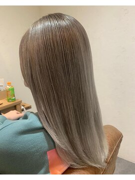 スーリール 博多店(Sourire) グラデーショングレージュ☆