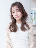 20代30代大人かわいいシルキーベージュ/小顔レイヤーカット