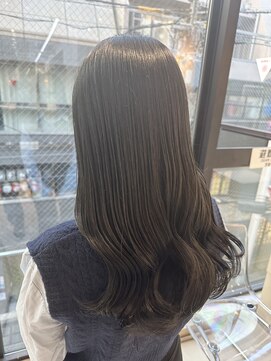 ジーナ 高槻(Zina) 【秋冬トレンド】オリーブグレージュ