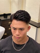 スカイマスターバーバー 渋谷(SKY MASTER BARBER) シチサンサイドパートスキンフェード[渋谷/フェード/理容室]