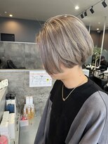 グリッター(GLITTER) ハイトーンボブ