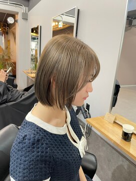 レブ 三条河原町(Reb,) ボブ×ミルクティーベージュ