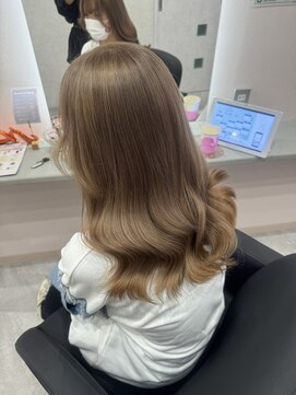 アエラバイトゥルークリエイション(AERA by True Creation) ミルクティーカラー