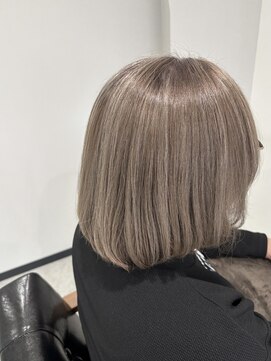ハイライト 鳥取市店 ブリーチハイライトコース〈鳥取市〉〈白髪ぼかし〉〈白髪染め〉