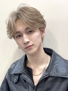 レーヴス(REVES)の写真/"遊び心+こだわり"を上手に取り入れたハイセンスなクオリティーとヘアデザインで"カッコいい"を創ります☆