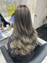 エル(L by truecreation)&nbsp;ブリーチ/髪質改善/春日部/ダブルカラー/ハイライト/学割U24