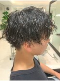 メンズスパイラルパーマツーブロック黒髪@20代30代40代50代